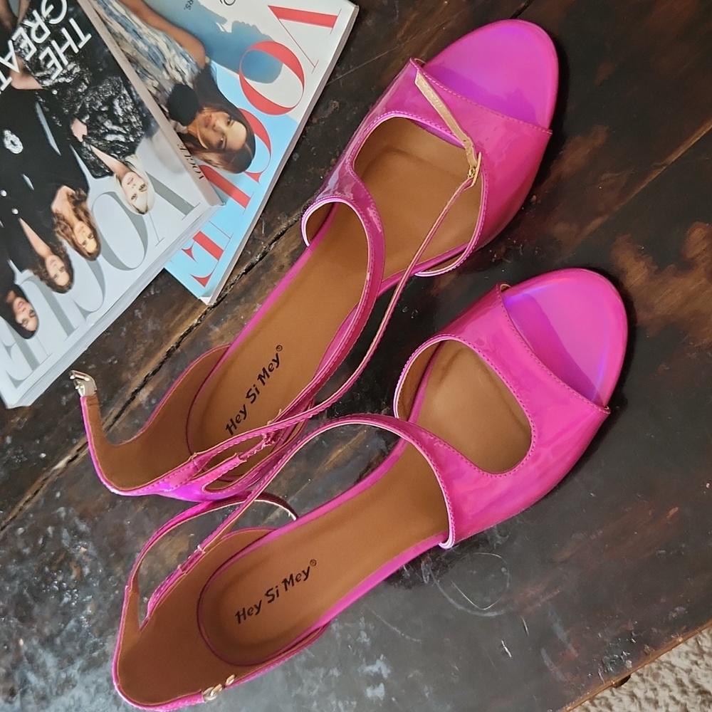 Iridescent fuschia strappy heels size 13